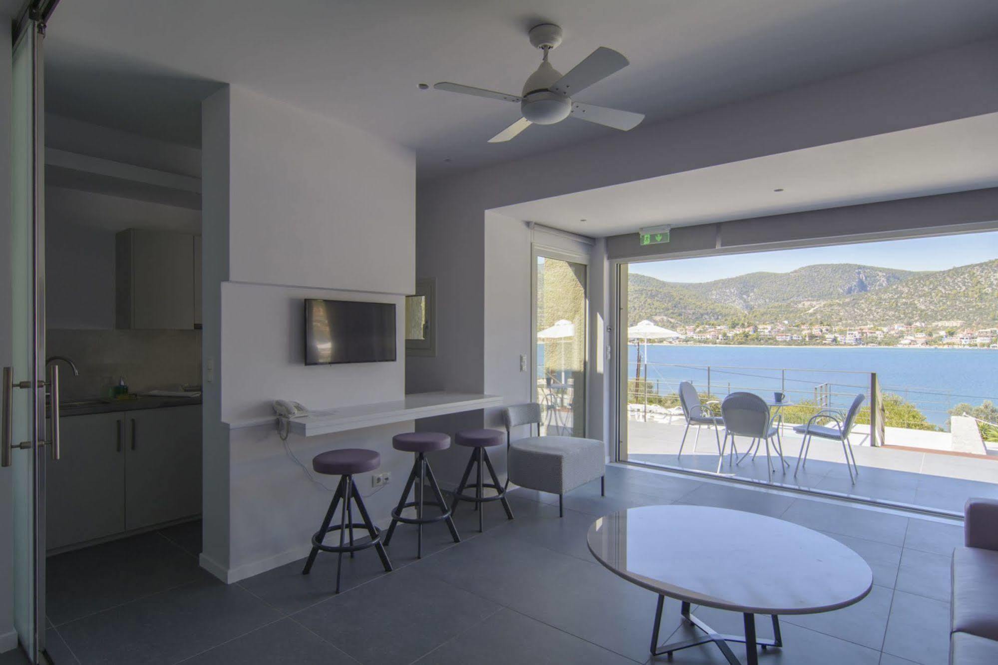 Lavender Cove Aparthotel Kórfos Exterior foto